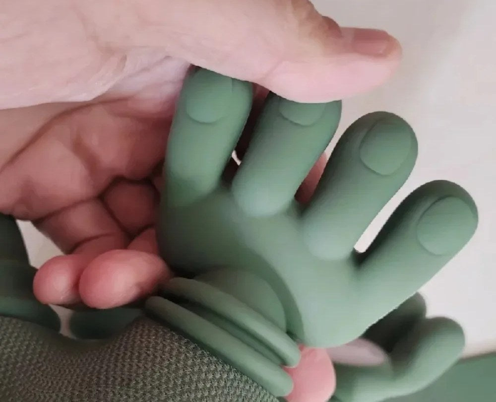 Hands, photo 5